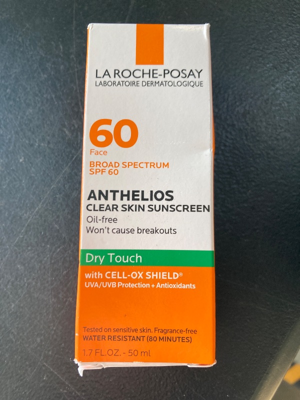 Photo 1 of La Roche-Posay Anthelios Clear Skin Sunscreen Dry Touch SPF 60, Oil Free Sunscreen For Face, Oil Absorbing, Broad Spectrum SPF + Antioxidants, Non-Greasy, Oxybenzone Free, Travel Size
