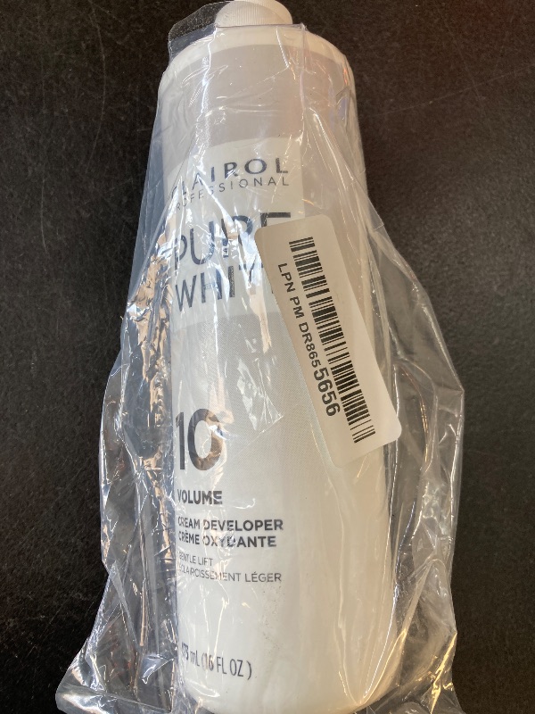 Photo 1 of Clairol Professional Pure White 10 volume Crème Developer, 16 oz