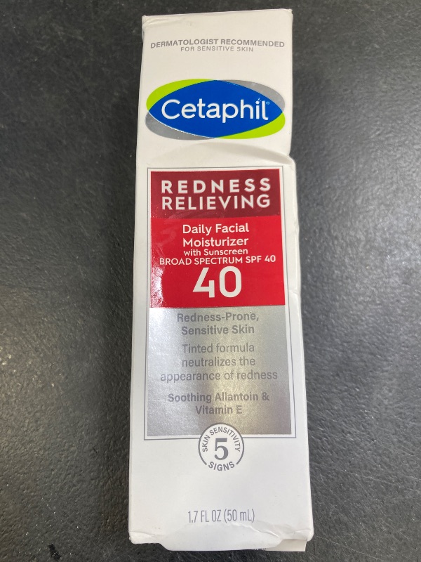 Photo 1 of CETAPHIL Redness Relieving Daily Facial Moisturizer SPF 40, 1.7 fl oz, Broad spectrum Sunscreen, Neutral Tint, For Redness-Prone Skin
