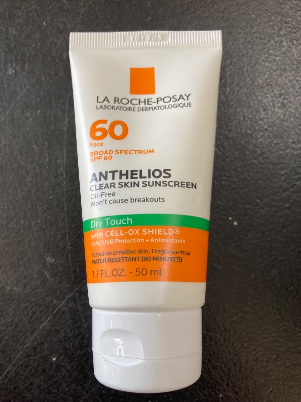 Photo 1 of La Roche-Posay Anthelios Clear Skin Sunscreen Dry Touch SPF 60, Oil Free Sunscreen For Face, Oil Absorbing, Broad Spectrum SPF + Antioxidants, Non-Greasy, Oxybenzone Free, Travel Size