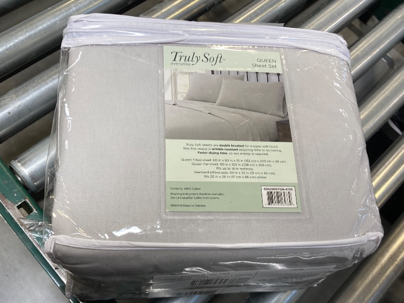 Photo 1 of TRULY SOFT Solid Grey Queen Flannel Sheet Set
