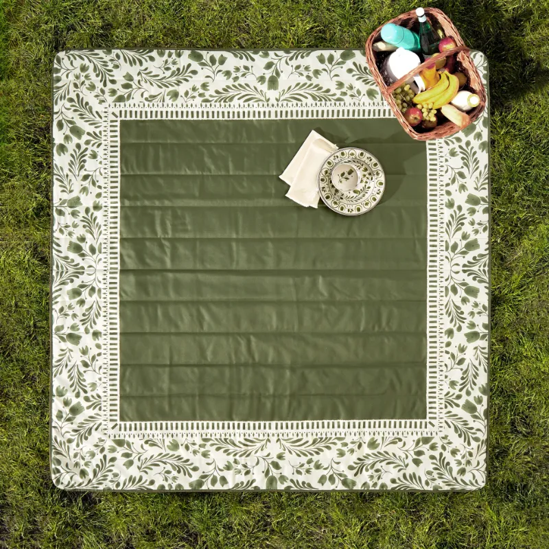 Photo 1 of Better Homes and Gardens Picnic Blanket, Green, 72"x 72"