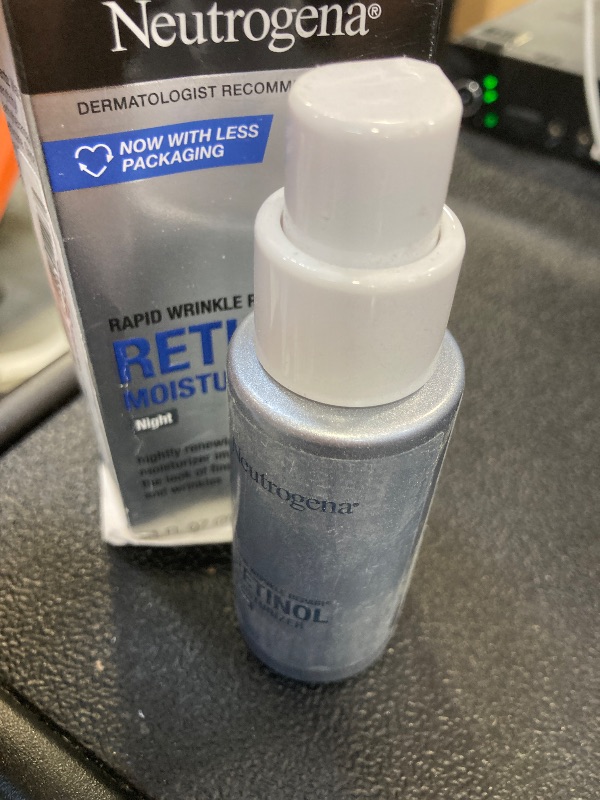 Photo 1 of Neutrogena Rapid Wrinkle Repair Retinol Night Face Moisturizer, Daily Anti-Aging Face Cream with Retinol & Hyaluronic Acid to Fight Fine Lines & Wrinkles, 1 fl. oz
