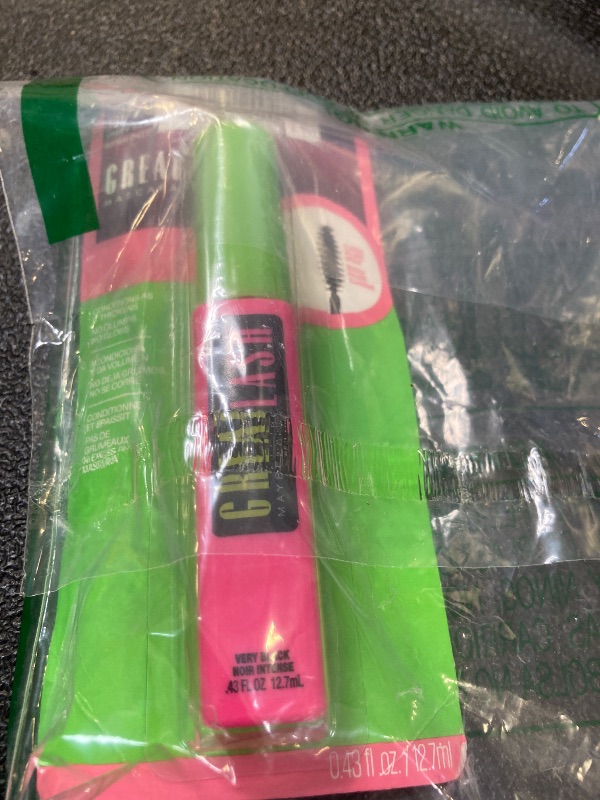 Photo 1 of Maybelline Great Lash Washable Mascara Makeup, Volumizing Lash-Doubling Formula That Conditions As It Thickens, Very Black, 