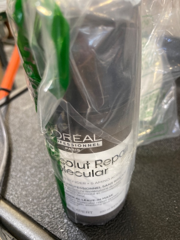 Photo 1 of L'Oréal Professionnel Paris Absolut Repair Molecular Leave In Mask - Smooths and Strengthens Hair For All Damaged Hair Types, Protects from Heat