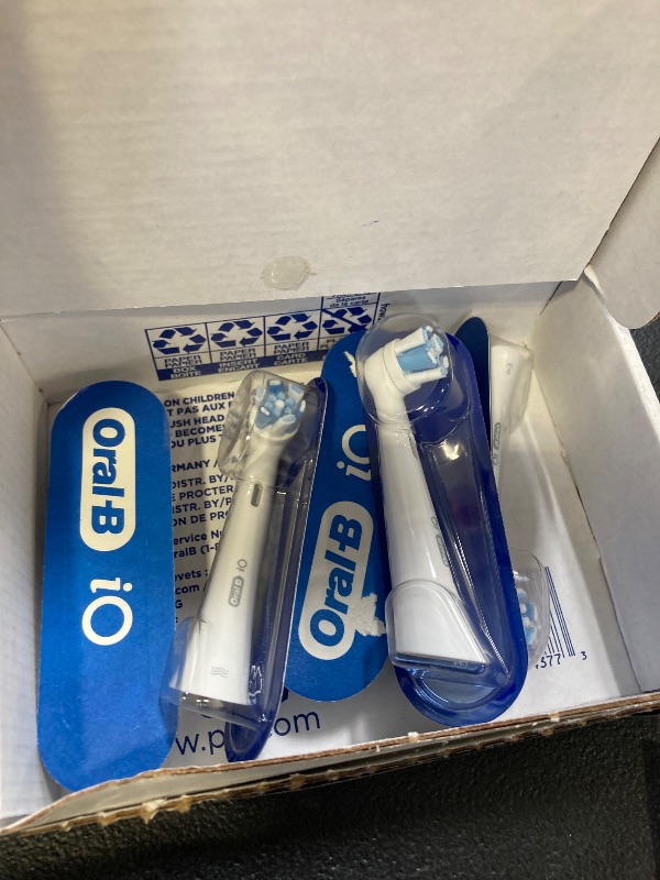 Photo 1 of Oral-B iO Ultimate Clean Replacement Brush Heads, 5 Count, 4 Ultimate Clean + 1 Gum & Sensitive White