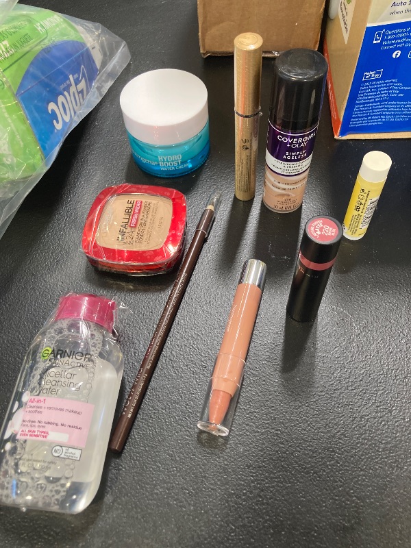 Photo 1 of Cutie! Beauty Bundle!
---final sale / no returns---