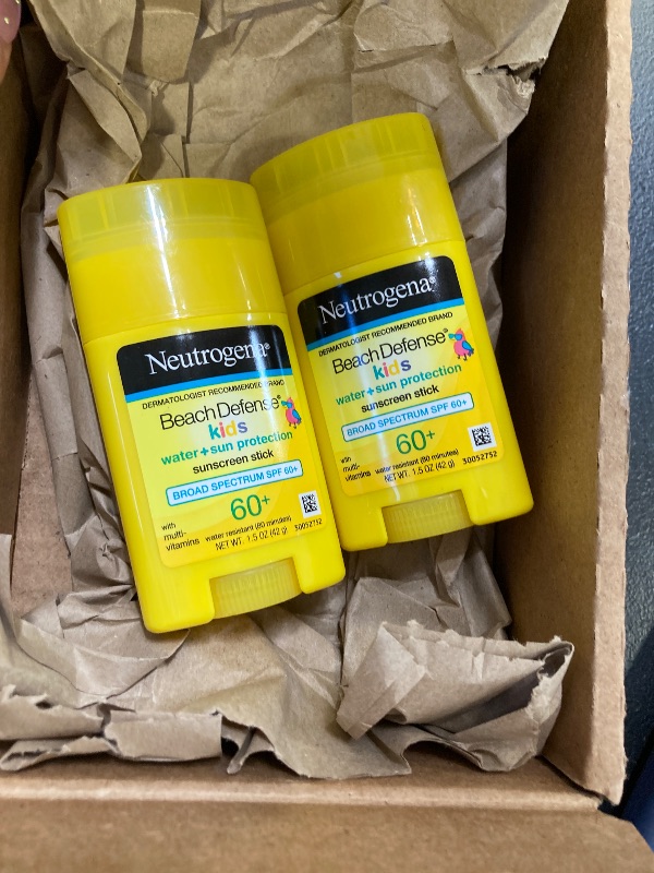 Photo 1 of Neutrogena Beach Defense Kids Sunscreen Stick, Water-Resistant for Children, Broad Spectrum SPF 60+ for UVA/UVB Sun Protection, Oxybenzone-Free, Twin Pack, 2 x 1.5 oz