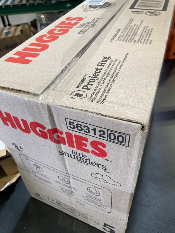 Photo 1 of Huggies Size 5 Diapers, Little Snugglers Baby Diapers, Size 5 (27+ lbs), 132 Count (2 Packs of 66), Packaging May Vary