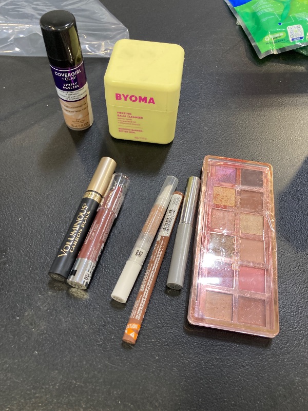 Photo 1 of Cutie! Beauty Bundle!
----final sale/ no returns---