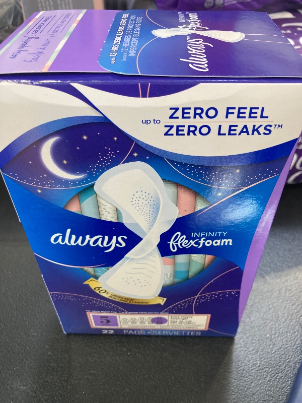 Photo 1 of Always Infinity FlexFoam Pads for Women, Size 5, Extra Heavy Overnight Absorbency, Unscented, 22 Count