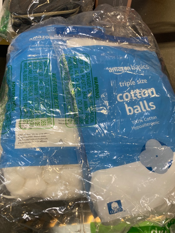 Photo 1 of Amazon Basics Cotton Balls for Skincare, 200 Count (Previously Solimo) 3 pack