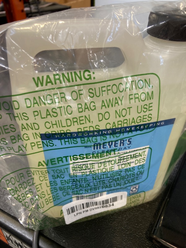Photo 1 of MRS. MEYER'S CLEAN DAY Liquid Hand Soap Refill, Rainwater, 33 OZ1045904662
LPNPMDV8488073
