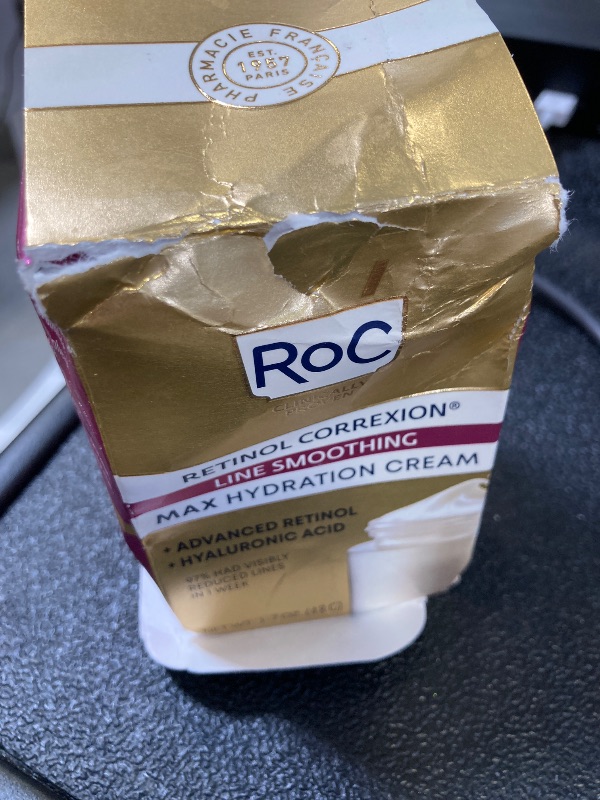 Photo 1 of RoC Retinol Correxion Max Daily Hydration Anti-Aging Face Moisturizer with Hyaluronic Acid, Oil Free Skin Care Cream for Fine Lines, Dark Spots, Post-Acne Scars, 1.7 Ounces (Packaging May Vary)