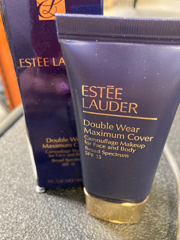Photo 1 of Estée Lauder Double Wear 24-Hour Maximum Cover Camouflage Foundation for Face and Body SPF 15 | Full Coverage | Covers Scars & Tattoos, 1.0 Fl Oz, 3W1 Tawny