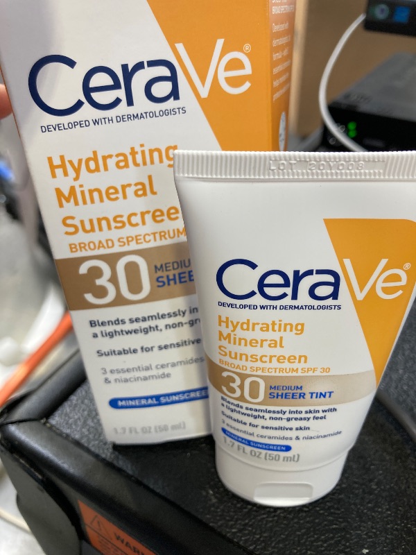 Photo 1 of CeraVe Hydrating Mineral Sunscreen SPF 30 with Sheer Tint, Tinted Mineral Sunscreen with Zinc Oxide & Titanium Dioxide, Blends Seamlessly For Healthy Glow, Medium, 1.7 Fluid Ounce