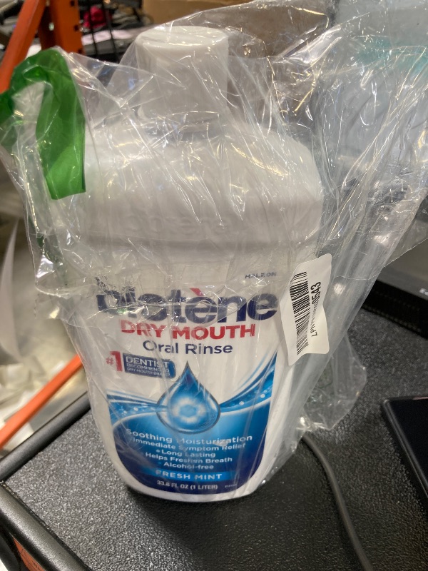 Photo 1 of biotène Oral Rinse Mouthwash for Dry Mouth, Breath Freshener and Dry Mouth Treatment, Fresh Mint - 33.8 fl oz