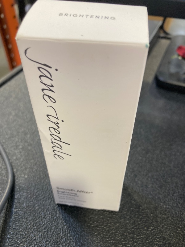 Photo 1 of Iredale Smooth Affair Facial Primer and Brightener,1.7 Fl Oz (Pack of 1)