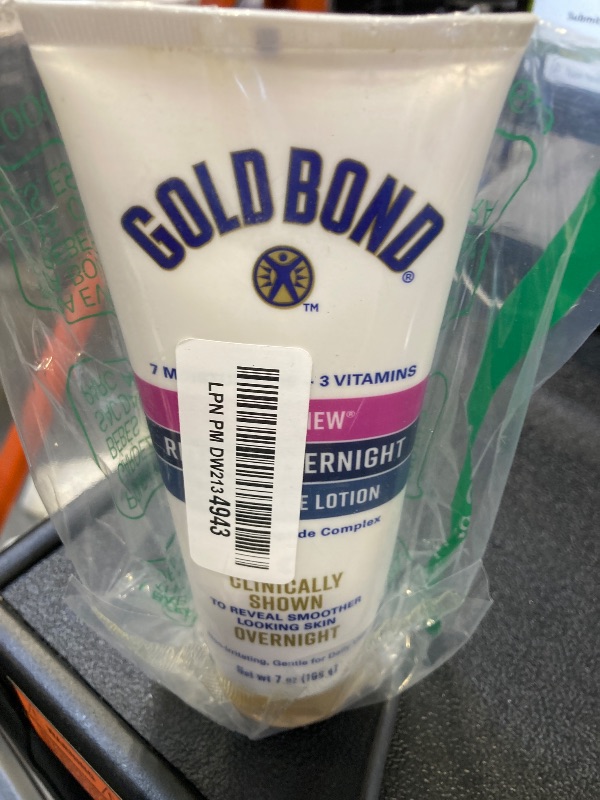 Photo 1 of Gold Bond Age Renew Retinol Overnight Body & Face Lotion, With Retinol & Peptide Complex, for Dry Skin, 7 oz.