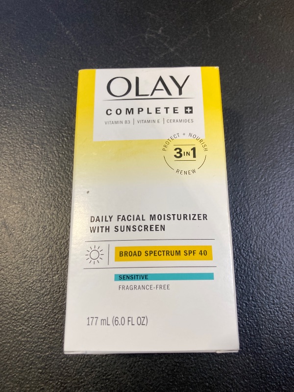 Photo 1 of Olay Complete+ Face Moisturizer with Sunscreen SPF 40, For Sensitive Skin, Broad Spectrum Sun Protection, Fragrence-Free - No White Cast on All Tones, Nourishes Moisture Barrier - Ceramides, 6 Oz
