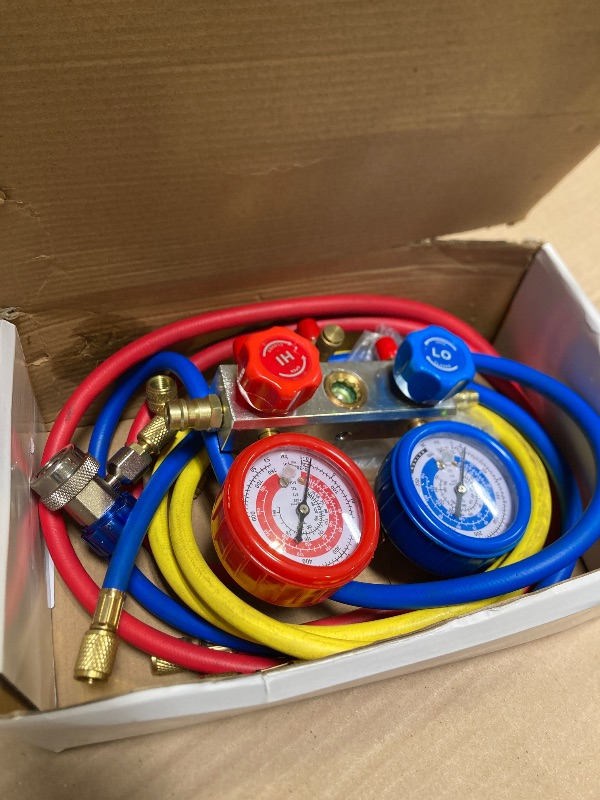 Photo 1 of Manifold Gauge Set