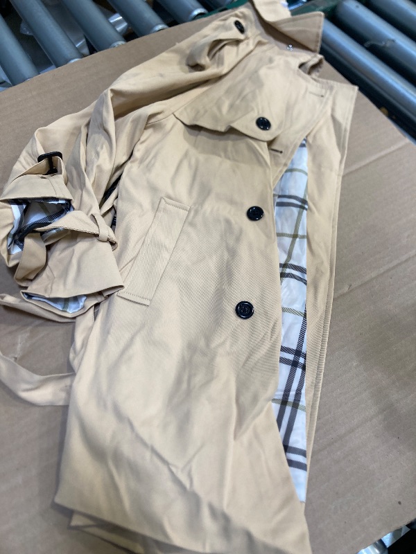 Photo 1 of Girl Size 150--Beige Coat 