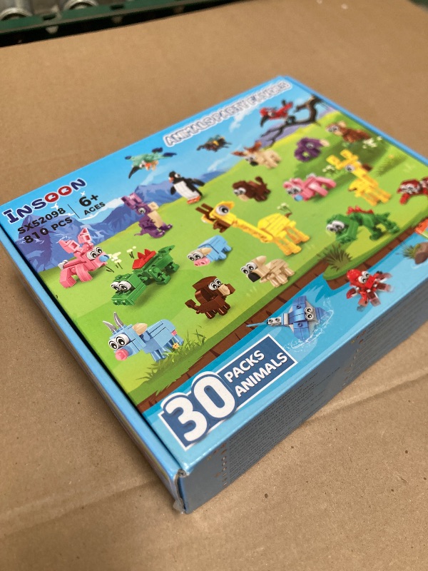 Photo 1 of INSOON 30 Packs Animal Party Favors for Kids, 810 PCS Mini Animal Building Block Toy Set for Goodie Bag Fillers Classroom Prizes Easter Birthday Children's Day for Boys Girls Student Ages 6+