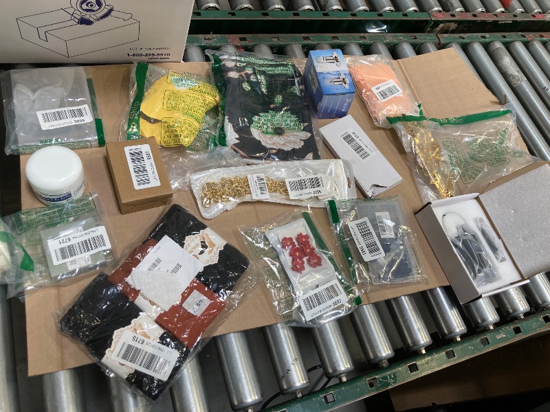 Photo 1 of BOX LOT OF ASSORTED MERCHANDISE