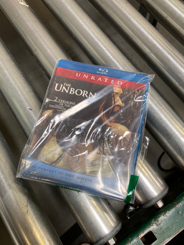 Photo 1 of  The Unborn [Blu-ray] 
