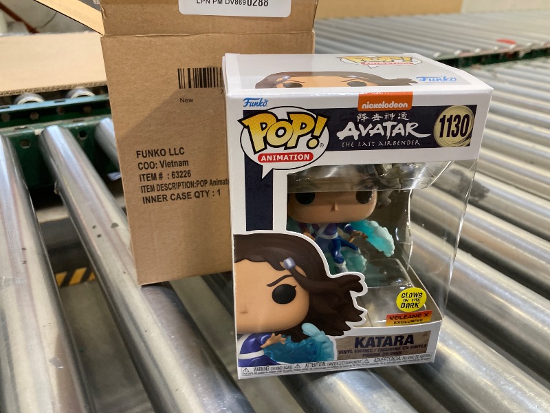 Photo 1 of Funko POP! Animation Avatar Katara (Glow in The Dark & Metallic), Exclusive