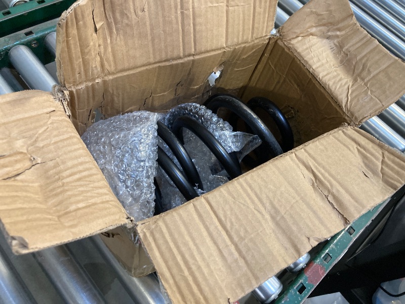 Photo 1 of Fudatong Rear Springs Coils for 1960-72 Chevy/GMC & 1967-72 Chevelle, 3" Truck, 1" A-Body Drop 300lb Rate Direct Bolt-In Replacement (2 Pack)