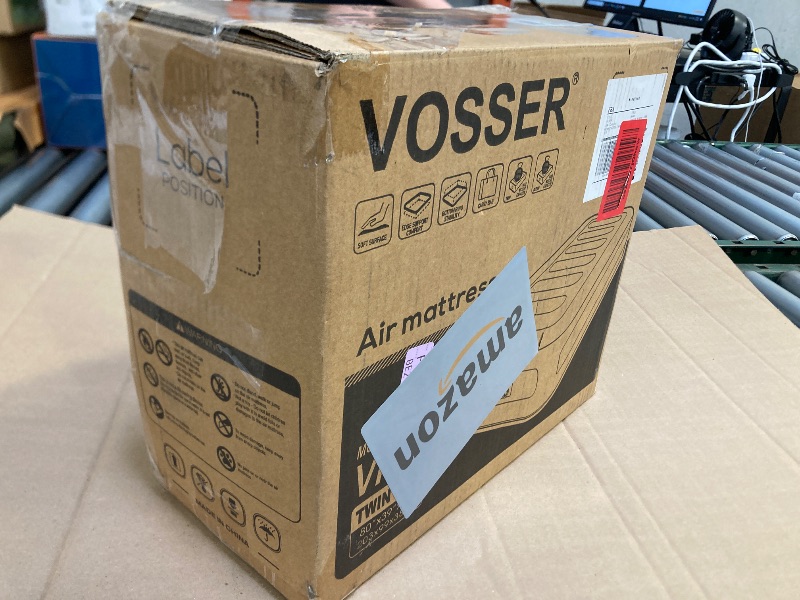 Photo 1 of VOSSER Twin Air Mattress with Built-in Pump,Fast & Easy Inflation/Deflation Inflatable Mattress, Foldable Blow Up Mattress with Storage Bag, Inflatable Bed for Home, Camping & Guests