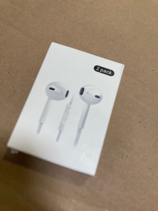 Photo 1 of 2 Pack-USB C Headphones for iPhone 15 Earbuds USB C Wired Earphones with Mic & Remote Control Noise Cancelling for iPhone 16 pro, iPad Pro, Galaxy S23/S22/S21/S20/Ultra Note 10/20, Pixel 7/6/6a/5/4