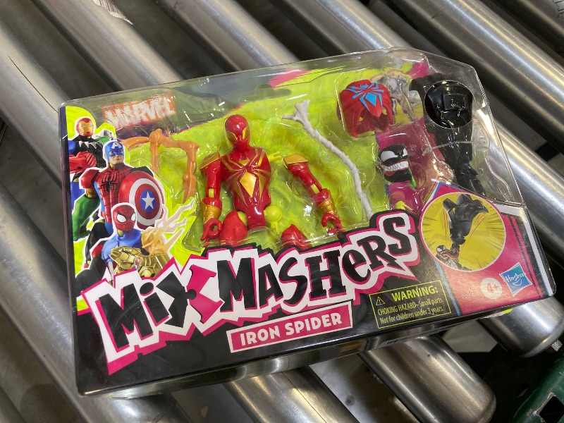 Photo 1 of Spider-Man MixMashers Marvel Iron Spider Custom Mix-and-Match Deluxe Action Figure & Accessories, 5-Inch-Scale (12 cm) Super Hero Toys, Ages 4+