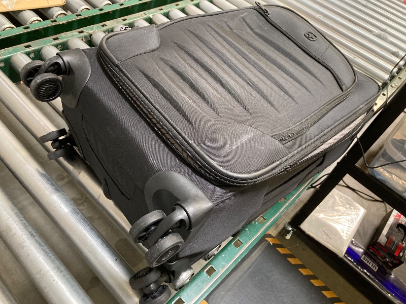 Photo 1 of Swissgear 8099 21" Softside Expandable Spinner Carry-On - Black