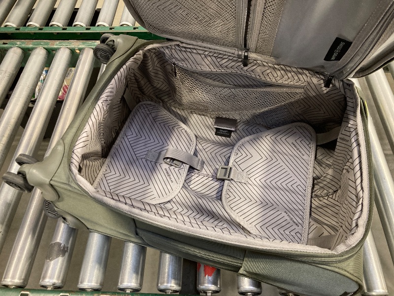 Photo 1 of SWISSGEAR The Checklite II Carry-On Spinner, GREEN