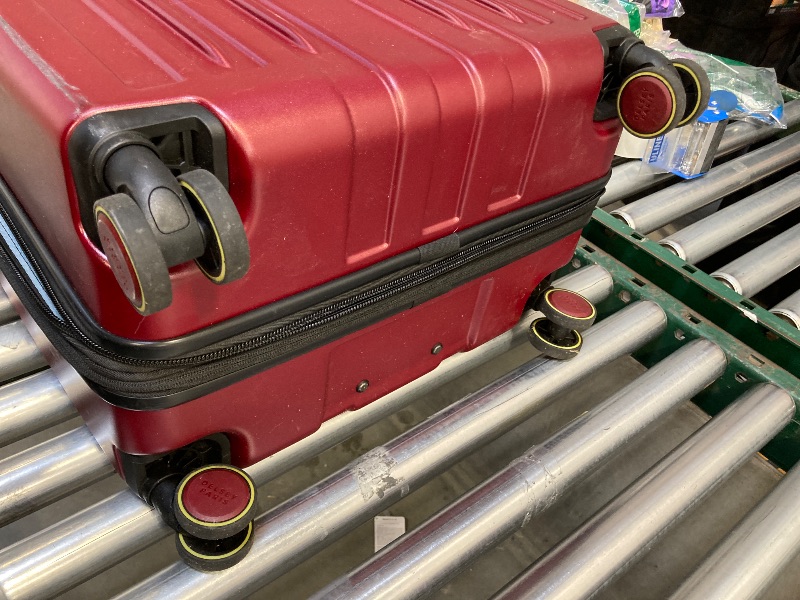 Photo 1 of Delsey Paris Accelerate 2-piece Hardside Spinner Luggage Set, RED