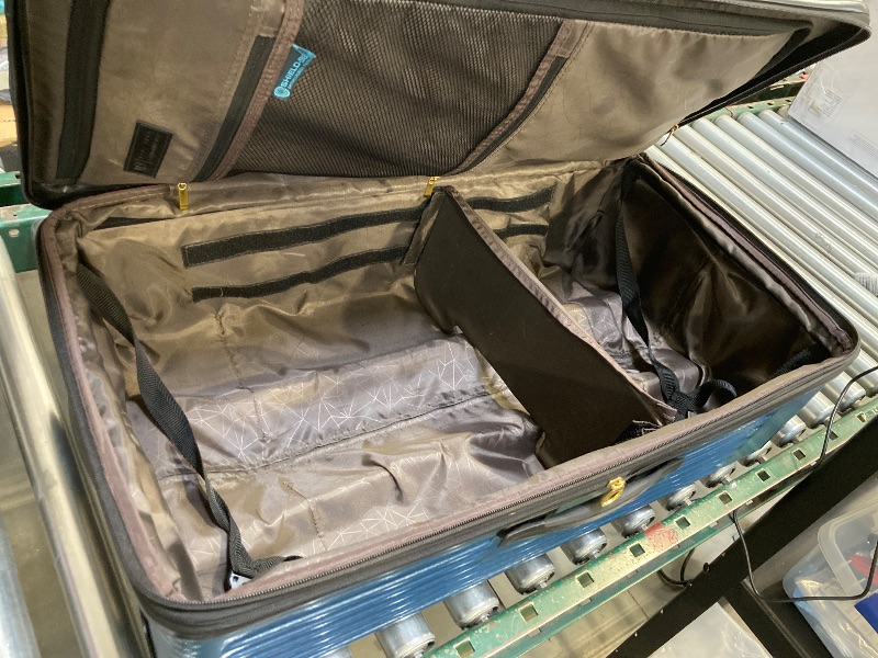 Photo 1 of  Traveler's Choice 30" Creekside Hardside Check-in Luggage Spinner 
