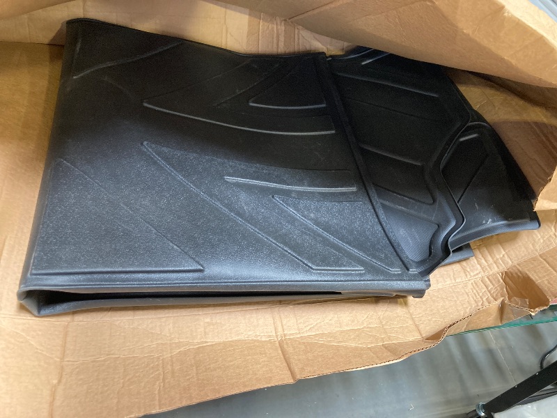 Photo 1 of TRUCK BED LINER/COVER, BLACK, UNKNOWN MAKE AND MODEL FITMENT