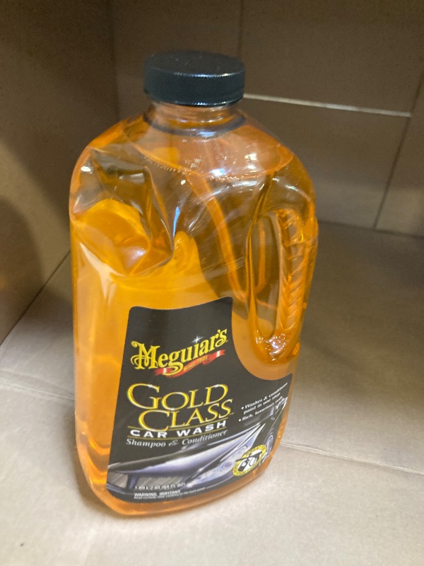 Photo 1 of Meguiar's Gold Class Car Wash - Get Professional Results in a Foam Cannon or as a Bucket Wash - Get a Clean and Glossy Finish That's Safe for All Paint Types - 64 Oz