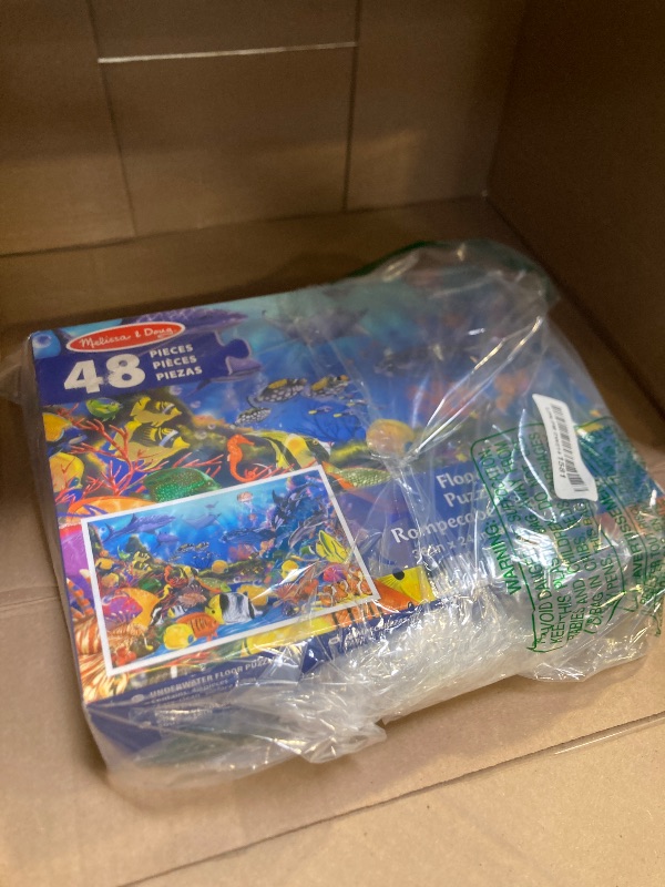 Photo 1 of Melissa & Doug Underwater Ocean Floor Puzzle (48 pcs, 2 x 3 feet) - FSC Certified