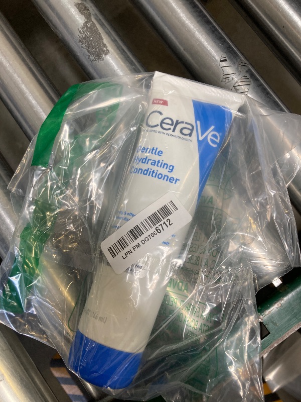 Photo 1 of CeraVe Gentle Hydrating Conditioner, Hair Conditioner With Ceramides, Niacinamide & Hyaluronic Acid, Sulfate Free & Color Safe Conditioner, Moisturizing Conditioner For All Hair & Scalp Types