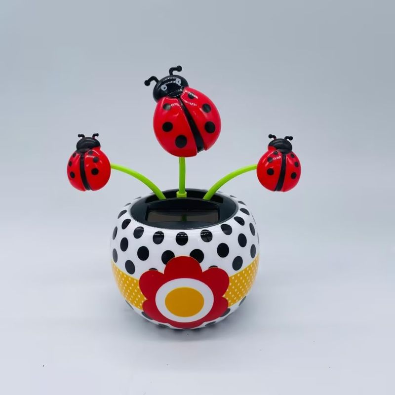 Photo 1 of 1 Pc Solar Powered Ladybird Toy, Solar Swinging Flip Flap Flower Animated Bobblehead Dancer Toy, Car Windowsill Decoration Desktop Solar Dancing Ornament Sun, Solar Dancer Figure Car Decoration