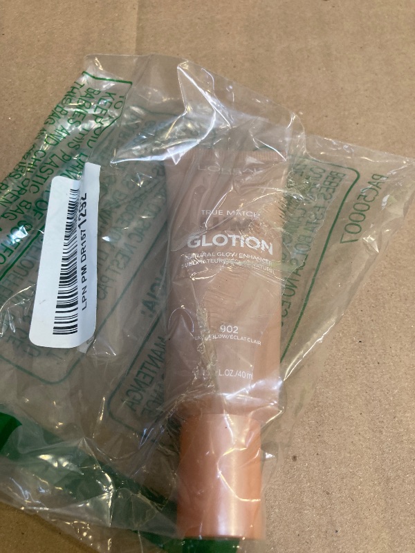 Photo 1 of L'Oreal Paris Makeup True Match Lumi Glotion, Natural Glow Enhancer, Illuminator Highlighter, Bronzing Drops For a Sun-Kissed Glow, 902 Light