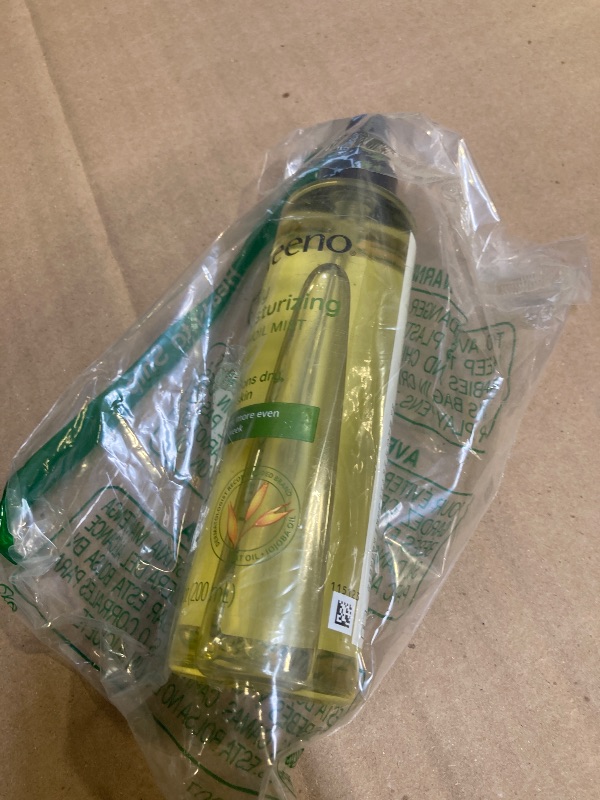 Photo 1 of Aveeno Daily Moisturizing Body Oil, Body Mist for Dry Skin with Oat Oil and Jojoba Oil, Nourishing Body Spray with a Hypoallergenic Formula, 6.7 FL OZ