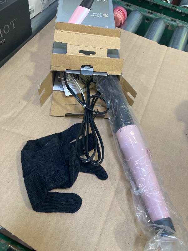 Photo 1 of Remington CI9538 Pro 1"-1.5" Pearl Ceramic Conical Curling Wand, Digital Controls + 10 Heat Settings, Black/Pink