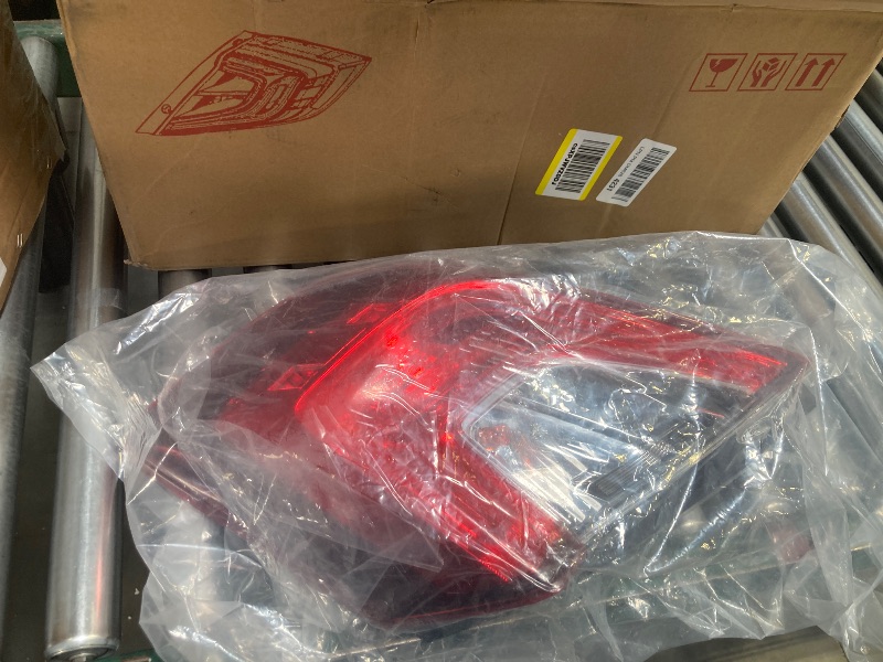 Photo 1 of KAMDKI With Side Marker RH Outer Tail Light Fit for 2016 2017 2018 2019 2020 2021 Honda Civic 4-Door Sedan Rear Lamp With Bulbs Rear Lights Right Passenger Side HO2805110 33500TBAA01