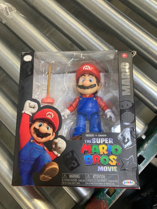 Photo 1 of THE SUPER MARIO BROS. MOVIE - 5 Inch Action Figures Series 1 – Mario Figure with Plunger Accessory