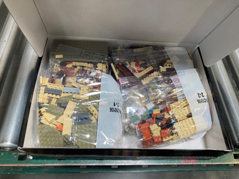 Photo 1 of Gravity House Building Sets, Mystery Shack Building Toys Compatible with Lego, Collectible & Buildable Fun Model Toys, Collection Gift for 6+ Boys Girls Adults and TV Fans (965 PCS)