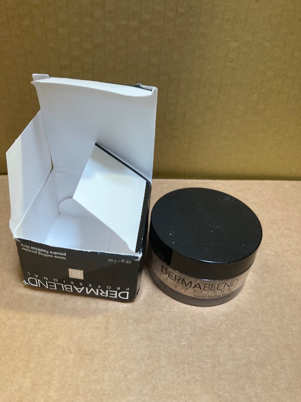 Photo 1 of Dermablend Loose Setting Powder, Cool Beige Face Powder & Finishing Powder Makeup for Light, Medium and Tan Skin Tones, Mattifying Finish and Shine Control, 1oz